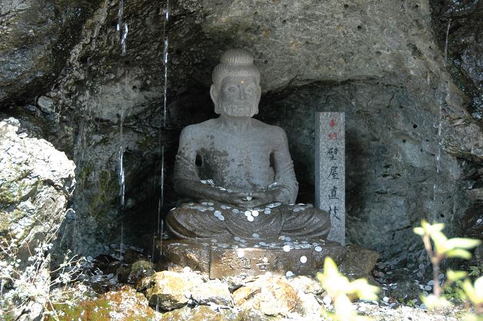 篠栗 南蔵院 1_a0042310_185247.jpg