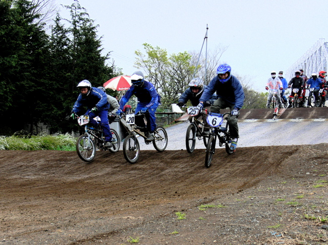 JOSF緑山４月定期戦 BMX、MTB予選の画像タレ流しBMXパウダー、エキスパート、エリートクラスを除く_b0065730_9225929.jpg