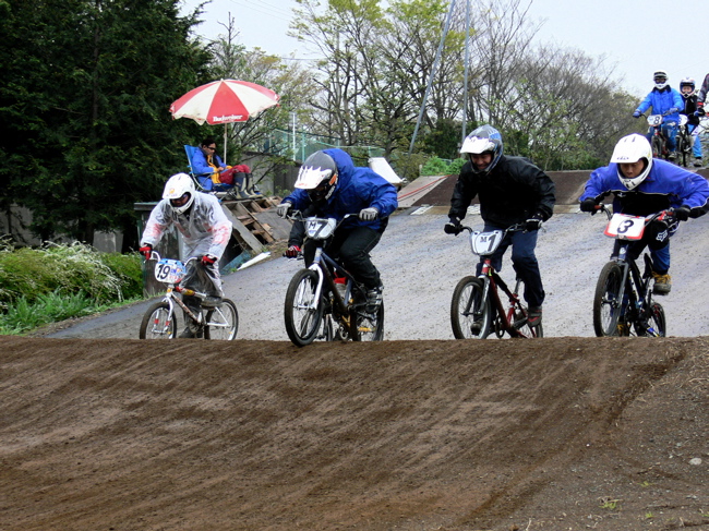 JOSF緑山４月定期戦 BMX、MTB予選の画像タレ流しBMXパウダー、エキスパート、エリートクラスを除く_b0065730_925482.jpg