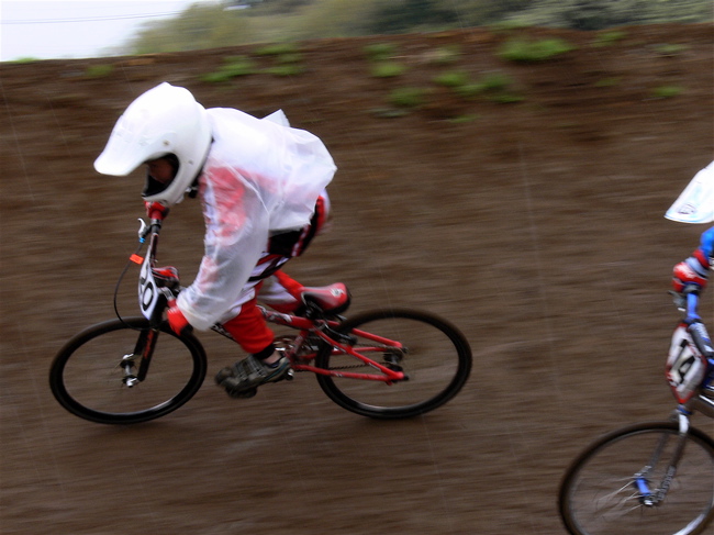 JOSF緑山４月定期戦 BMX、MTB予選の画像タレ流しBMXパウダー、エキスパート、エリートクラスを除く_b0065730_946482.jpg