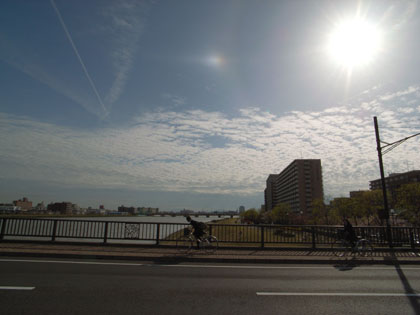 もうけものの空_e0082981_22164431.jpg