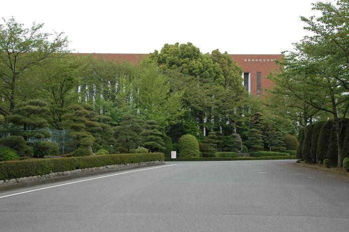 日本経済大学・保育短大・福祉大学_a0042310_1954362.jpg