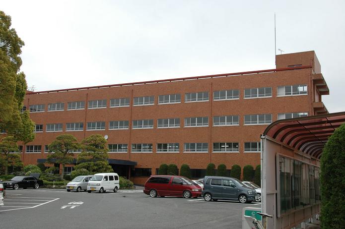 日本経済大学・保育短大・福祉大学_a0042310_19563197.jpg