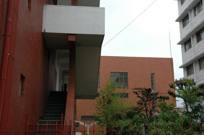 日本経済大学・保育短大・福祉大学_a0042310_2017611.jpg