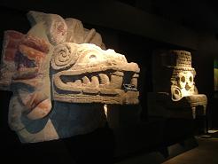 Viaje a México y Teotihuacán! メキシコシティ＆ソチミルコと、テオティワカン遺跡への旅 （パート1）_c0062161_12101373.jpg