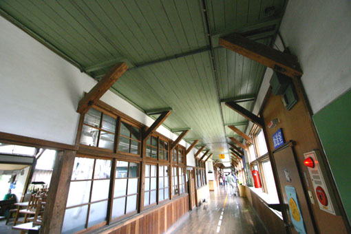 浅内小学校旧校舎_e0054299_9295122.jpg