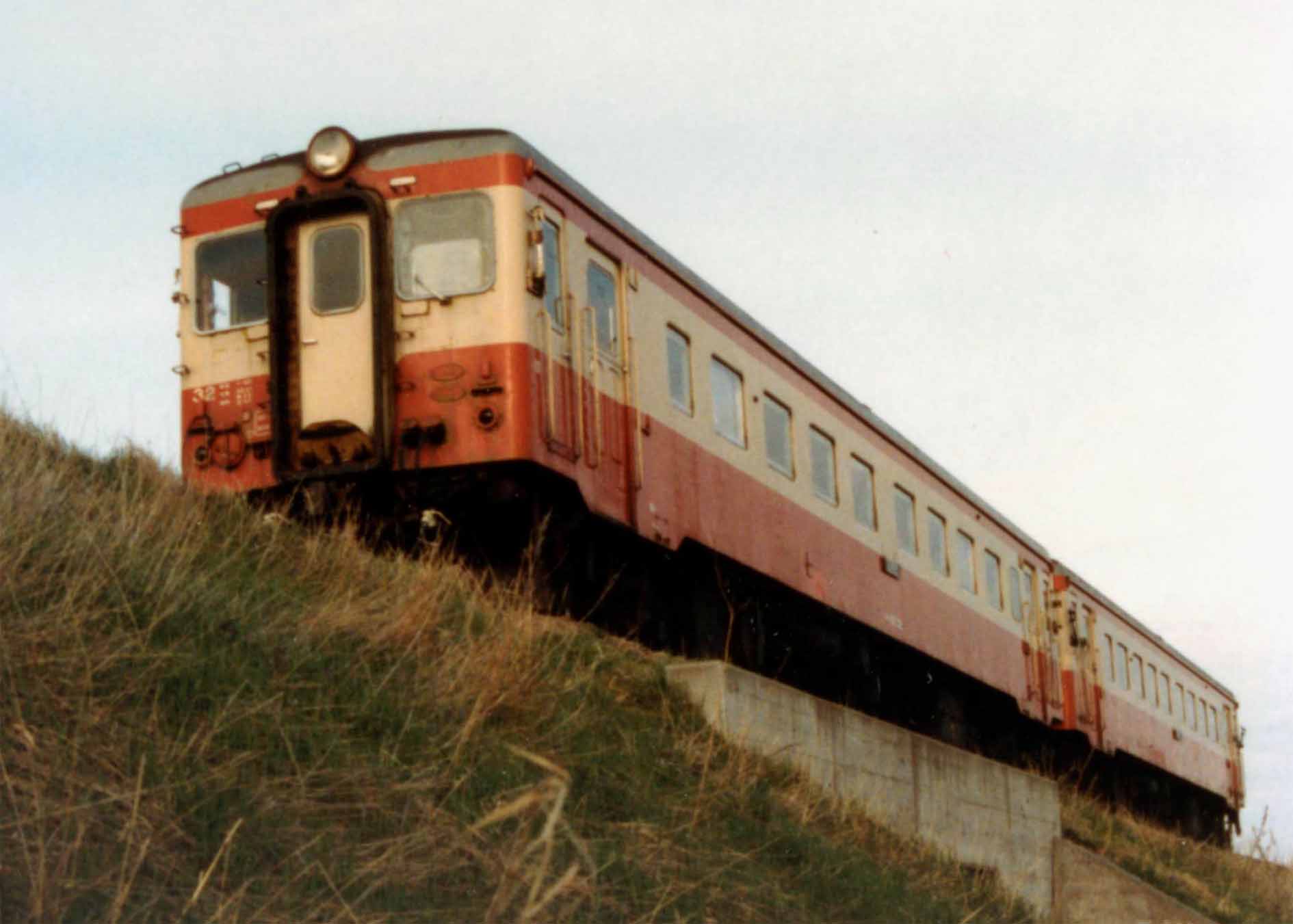 キハ２２ 32 ほか バス 鉄道 車 船