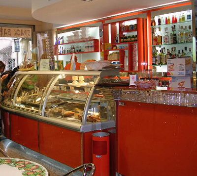 イタリア旅⑥⑦4月10,11日、タオルミーナ、チェファル観光_f0060461_18455867.jpg