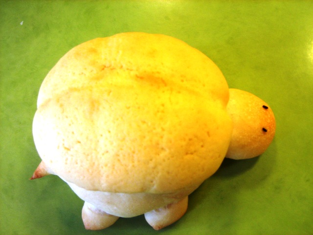 並ぶパン屋_f0070743_22202891.jpg