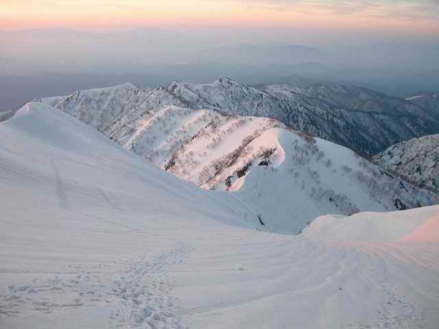 遠見尾根から五竜岳へ_e0014441_21242581.jpg