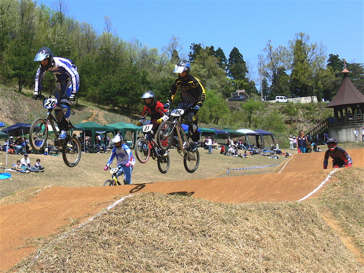 あっくんの日記　JBMXF 2006東日本BMX選手権大会 In Kanayasan Joetsu 扁_b0065730_10584261.jpg