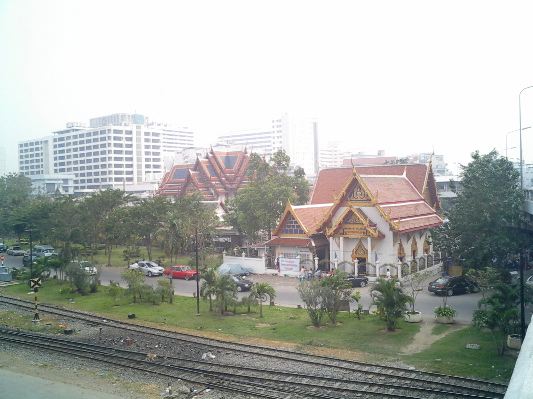 #094 ワット・アマリンタラーラーム(วัดอมรินทราราม) ~バンコク~_c0039685_17373130.jpg
