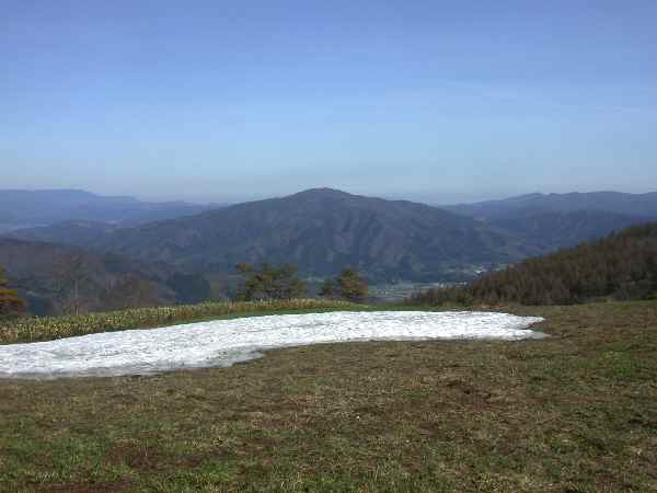 遠野不思議　第百八十六話「山谷川牧場からの眺め」_f0075075_21492179.jpg