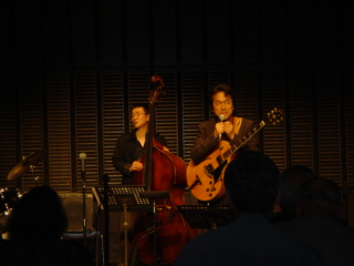 e0006772_024946.jpg