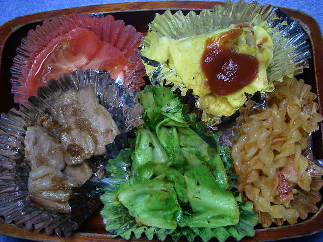 男の手作り弁当2006年5月12日（金）_a0066081_6212640.jpg