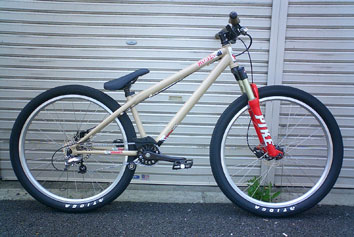 ブラックマーケットMOB : CAVE MTB ブラックマーケットMOB : CAVE MTB