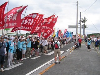 沖縄で歩き考えた「戦争と平和」_c0070855_1295187.jpg