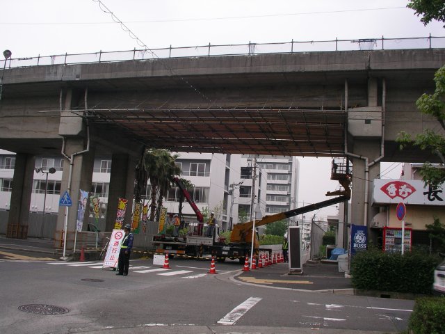 ご近所シリーズ。_b0062687_1172179.jpg