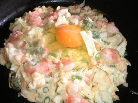 あき風お好み焼きです。_b0033423_22382647.jpg