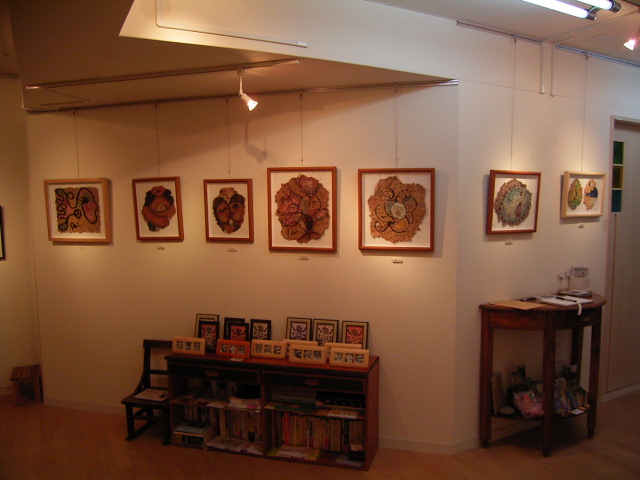 松本れい子展の展覧風景_f0040342_13284732.jpg