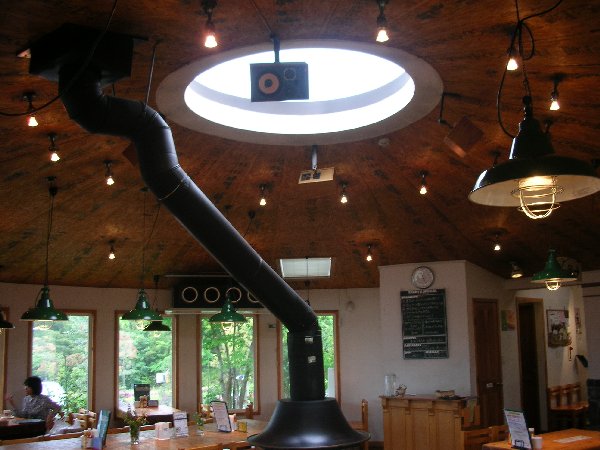 自然に囲まれたウッディな空間 南草津 Second House 大江戸一 おおえどはじめ のマーケットクリップ