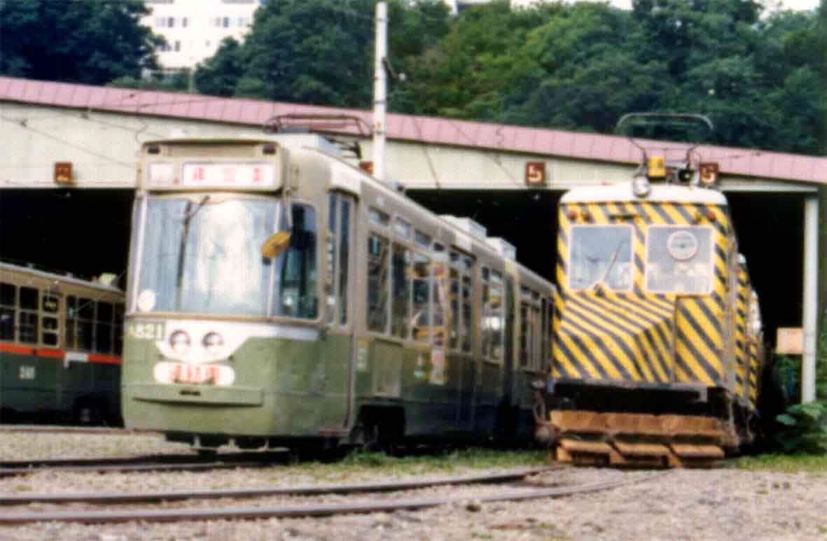 札幌市電A820型とササラ電車_f0027355_20531020.jpg