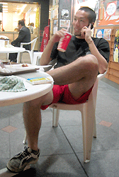 a0004993_22355523.gif