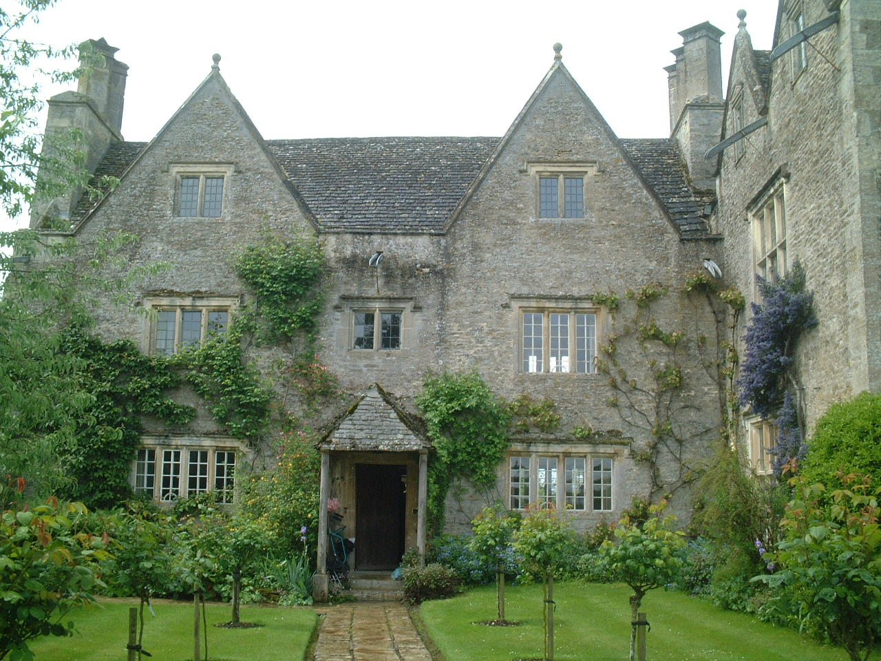 Kelmscott Manor（ケルムスコット・マナー）_e0078564_014121.jpg