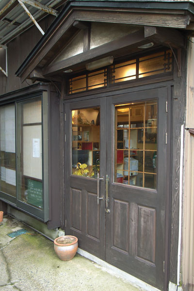 今日の路地 #005_e0082981_17222317.jpg