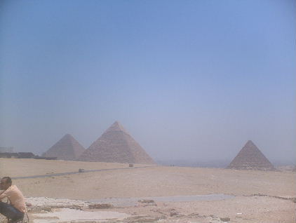 豆とピラミッドとナイル川:　エジプト旅行記１_f0012916_072742.jpg