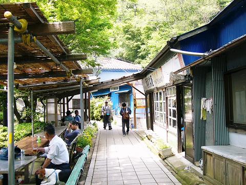 六甲山ハイク（高取山）（２）高取山の茶屋_b0063958_23102629.jpg