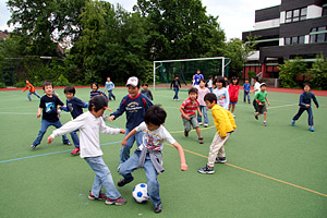 ドイツで暮らす日本の子供たちに デュッセルドルフ 共に戦うブログ