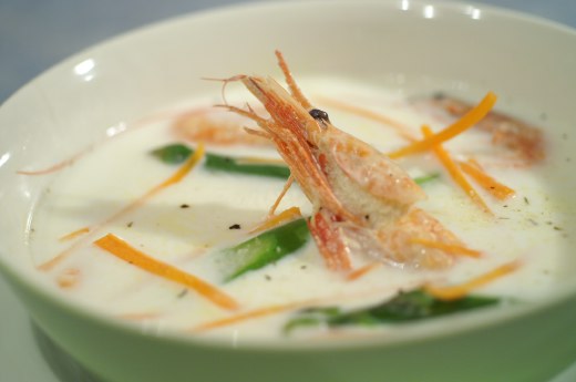和食と甘海老のスープです。_b0033423_1875234.jpg