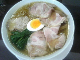 麺屋みのる ー麺は半透明ちぢれ麺、スープは透明あっさり味!ー_a0033733_17381999.jpg