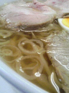 麺屋みのる ー麺は半透明ちぢれ麺、スープは透明あっさり味!ー_a0033733_17384245.jpg