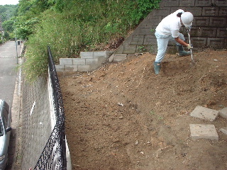 フェンス大詰め_f0031037_17434185.jpg