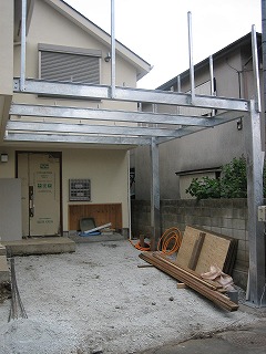 車庫鉄骨建て方_f0010138_20111133.jpg