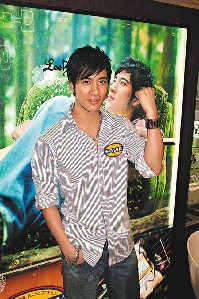 ５月３１日　香港 【Fossil宣傳活動】_c0061317_16345473.jpg