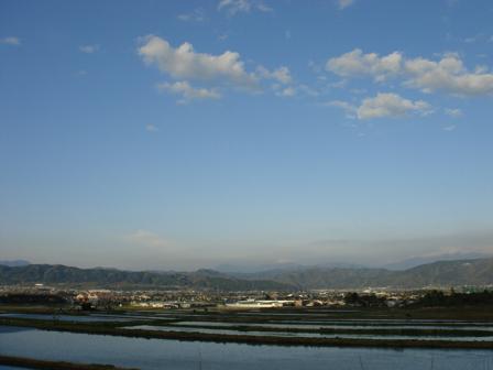 水無月の空は青く_a0014840_22142593.jpg