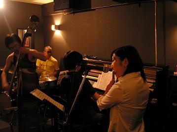 f0066211_9442958.jpg