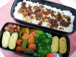 いつものお弁当。。。_d0003606_12475579.jpg