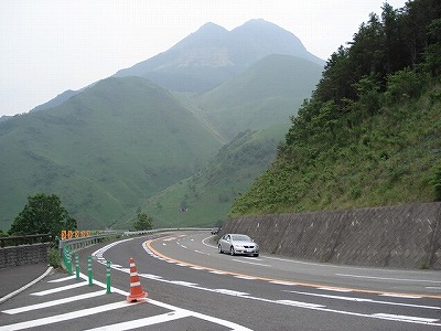 やまなみハイウェイ縦走ドライブ。_c0038334_23195496.jpg