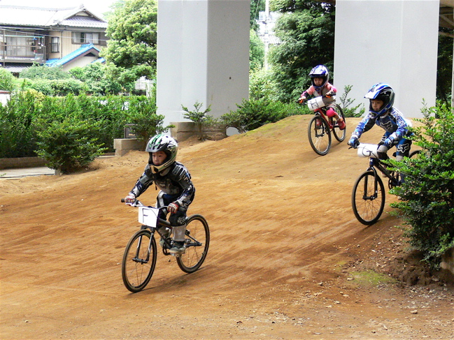 JOSF６月川口ゴリラ公園定期戦VOL3　BMXエリートクラスス予選〜決勝及びノービスクラス決勝_b0065730_2017625.jpg