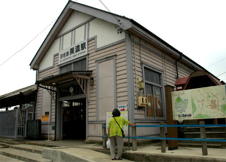 鉄道でうだつの町へ_e0076374_1762598.jpg