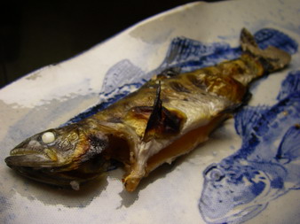 アマゴの塩焼き 釣れ過ぎた時の釣魚料理レシピ 釣った魚は美味しく食べたい