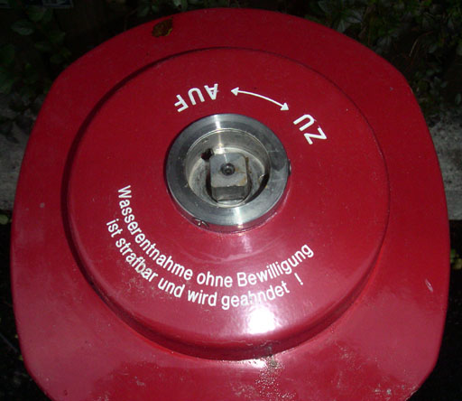 【スイスの消火栓　－まだまだあるぞ別の形態編その２－】_b0038588_1812734.jpg