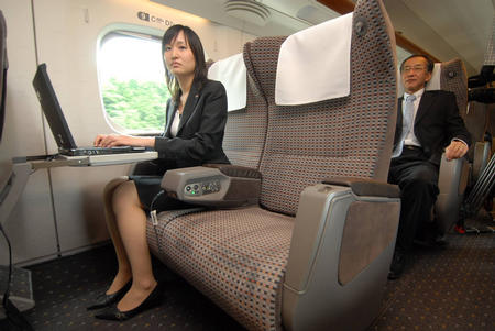次期東海道 山陽新幹線車両 ｎ７００系 を公開 日々好日 時には岡目八目