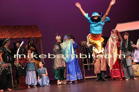 June 3rd \'BellyDance & beyond 2\'_d0005981_2012077.jpg