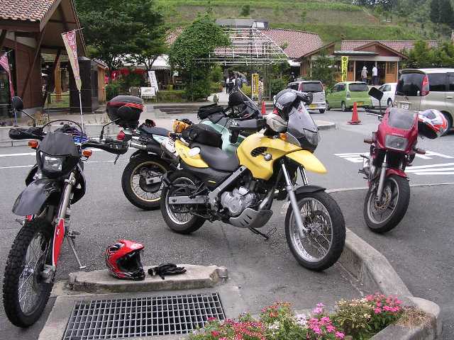 f0000330_23322759.jpg
