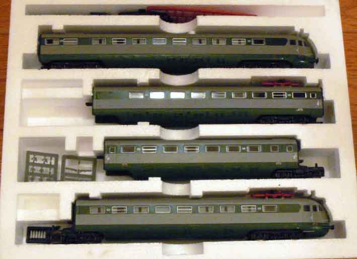 HO Roco イタリア国鉄 急行用客車 4両セット - 鉄道模型